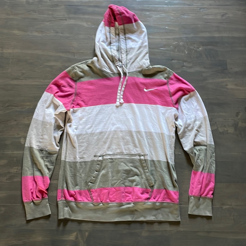 Nike hooded Long Sleeve Shirt